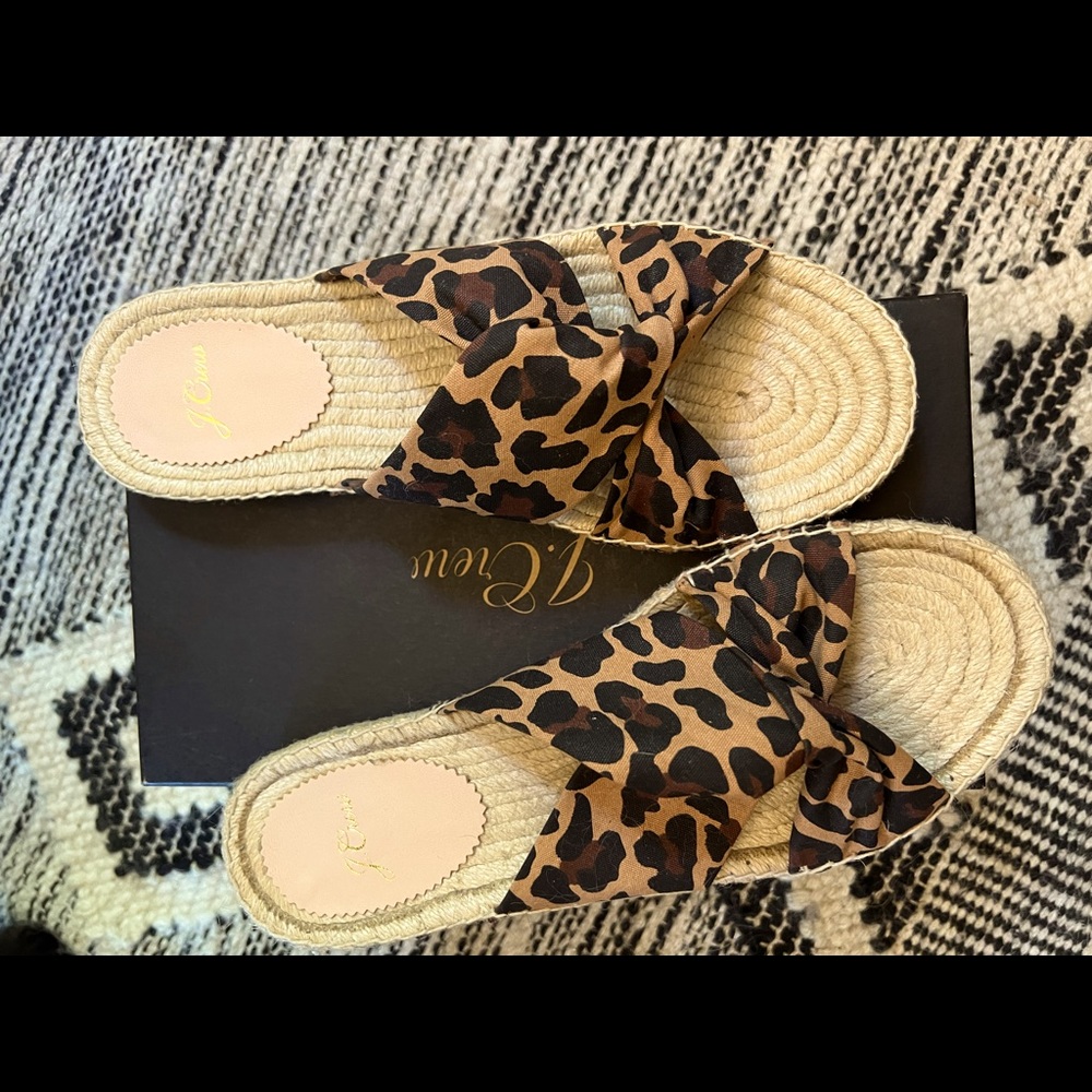 New with box J. Crew  leopard canvas twisted espadrille flat size 7.5